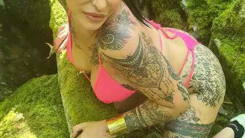 Sexy photo session at the river with French beauty Alicia Dark photo 13