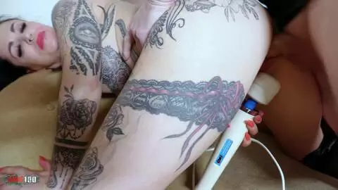 Fuck machine and anal sex for the beautiful tattooed French Alicia Dark photo 10