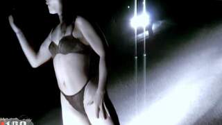 Alicya flashing her ass and ti