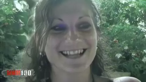 The young French girl Alys Rebel puts on her little show in the streets of Sitges