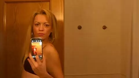 Selfies pictures of blonde Anita  photo 15