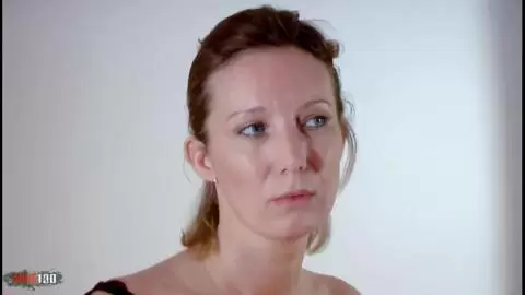 Photos on the bed with the beautiful French Ava photo 02