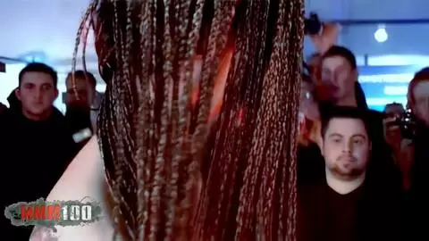 Besançon erotic salon 2007 show by Alicia Dark with Katia photo 06