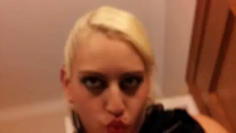 Selfies pictures of blonde with big boobs Candela X  photo 5