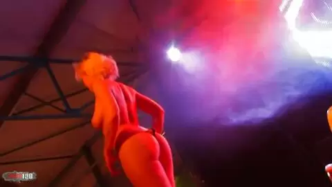 Show de Krystal au salon de Cavaillon 2009 photo 08