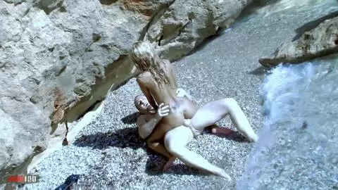 Crazy Lynn and Terry fucking at the beach photo 11