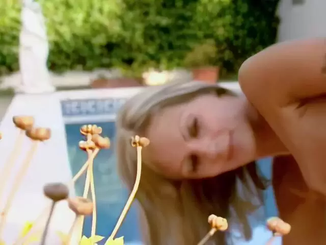 Poolside photo shoot with Hungarian Crystal Wells photo 14