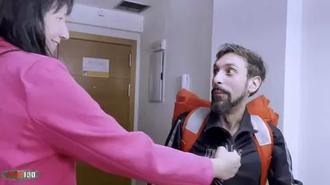 Spanish Milf Elvira Seduces Delivery Boy for Hard Fuck photo 01