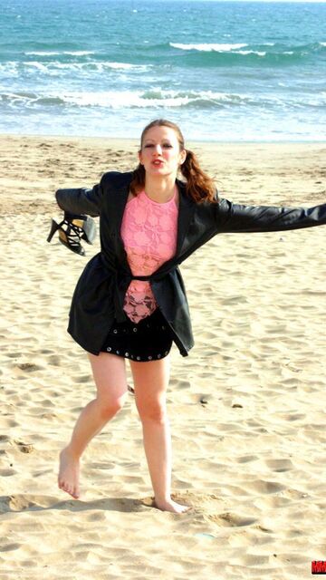 Emy Free Sexy Photo #051