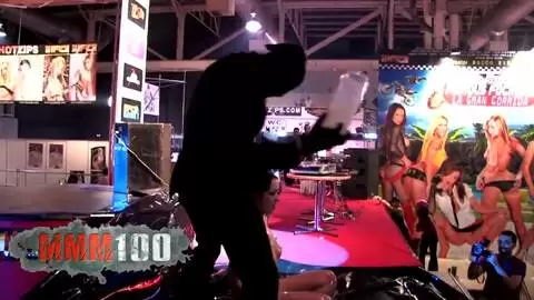 Krystal Wallas on stage at the Ficeb 2007 photo 13