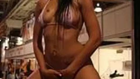  Krystal at FICEB 2007 photo 12