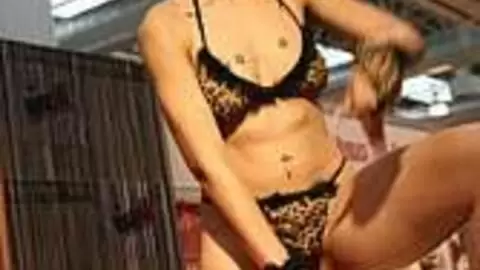  Krystal at FICEB 2007 photo 10