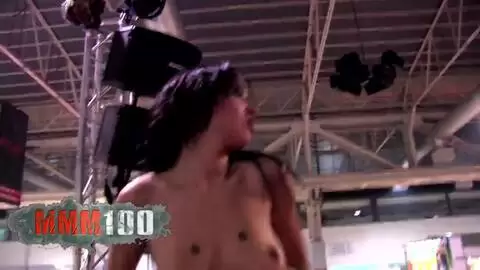 Last show of the Ficeb 2007 with all the girls on stage photo 08