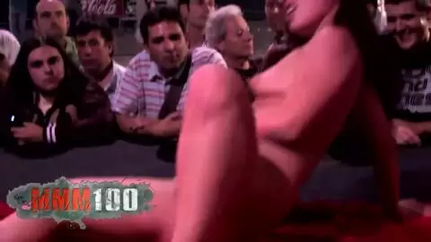 Olga Cabaeva stripping at the Ficeb 2007 photo 15