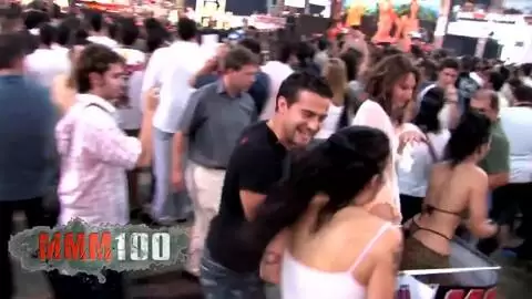 We are delirious at Ficeb while taking the stars in trolleys photo 11