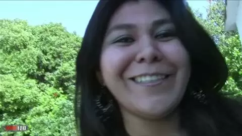 Leo Galvez feasts by fucking the beautiful Bolivian Julia Morgan photo 01