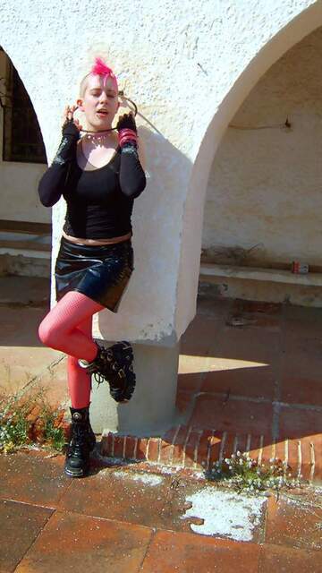 Karen Free Sexy Photo #010