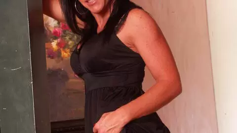 Pornstar brunette Kendra Secrets removing clothes  photo 3