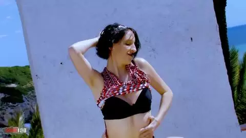 Pretty Kthylee stripping  photo 06