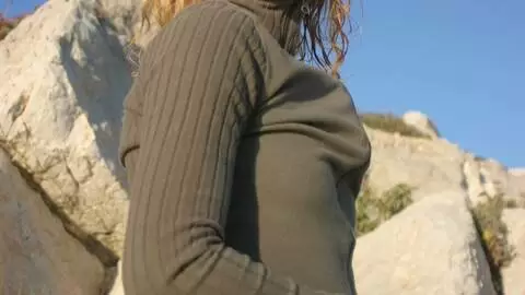 Nice blonde Lady Margaux dancing and stripping in the rocks 