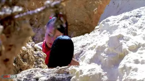 Wild threesome on a public beach with Lara Tinelli and Jordanne Kali photo 01