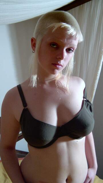 Lili Free Sexy Photo #007