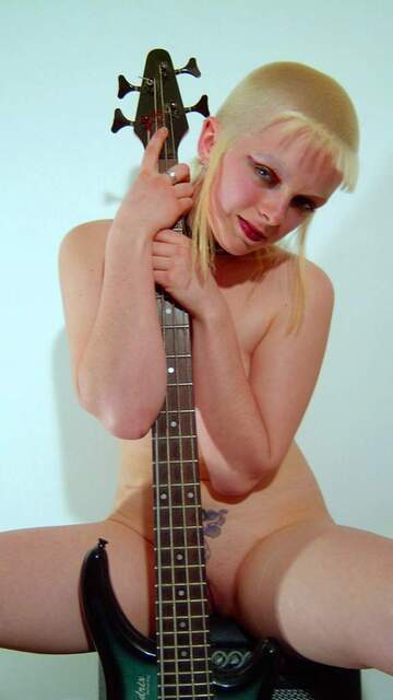 Lili Free Sexy Photo #026