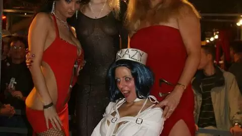 Hot Lille 2006 stripping  photo 13