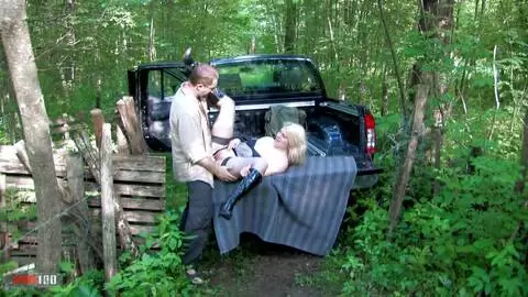 French Lillian Love gets her big ass fucked hard in the back of the pickup photo 08