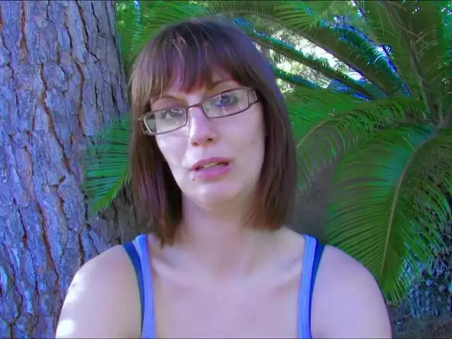 Video interview porno with Lola Vinci  photo 1