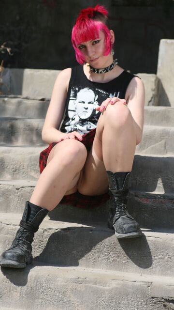 Loli Punk Free Sexy Photo #034