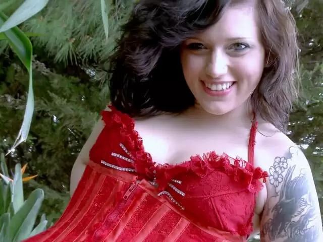 Nice Lulu Pretel doing a hot striptease  photo 1