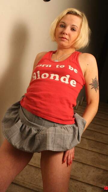 Maeva Free Sexy Photo #029