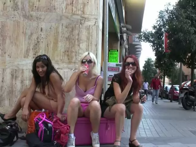 Angell Summers, Dolce Elektra, Vladana & Nina Roberts photo 1