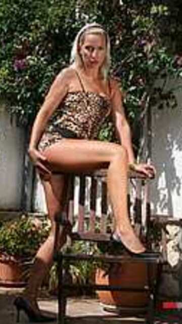 Michelle Blanch Free Sexy Photo #022