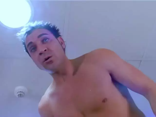 Moana's ass hurts!
 photo 2