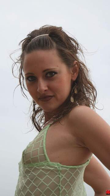 Moana Mendez Free Sexy Photo #002