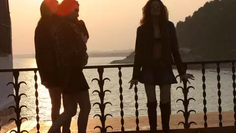 Pornstar teen arab Alys Rebel stripping  photo 7