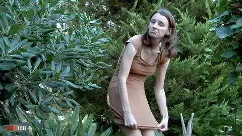 Pauline Cooper peeing outdoor  photo 15