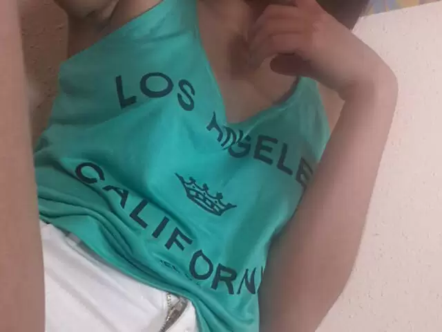 Selfies pictures of petite Rachel Woods  photo 11