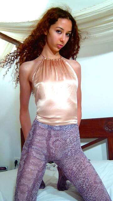 Safia Free Sexy Photo #030