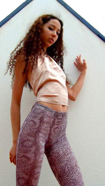 Safia Free Sexy Photo #035