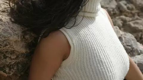 brune masturbating at the beach photo 2