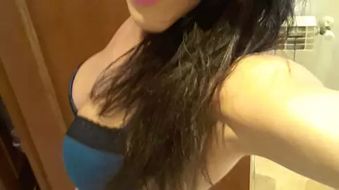 Selfies pictures of Samia Duarte  photo 15