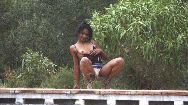 Shania Free Sexy Photo #040