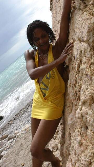 Shania Free Sexy Photo #055