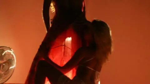 Play of light for two wild girls photo 7