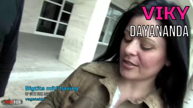 Bigtits milf having DP with dick and vegetable
