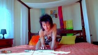 Beautiful mature brunette zaza